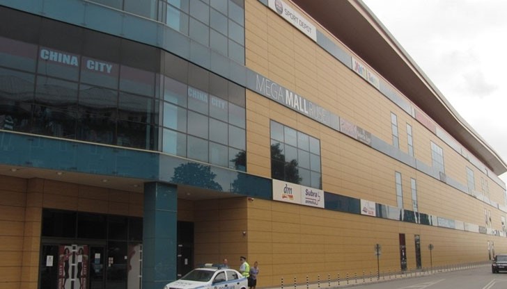 "Мега Мол Русе" се опита да осъди търговец да му плати 5784,77 лв. наем за 4 месеца