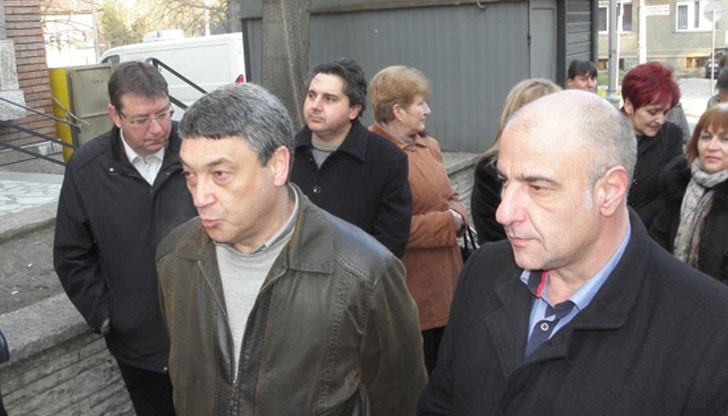 Протестиращите лекари изказват мнение за здравеопазването в България Протестиращите лекари изказват мнение за здравеопазването в България