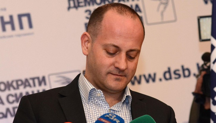 Лидерът на ДСБ сее интриги между ГЕРБ и Борисов