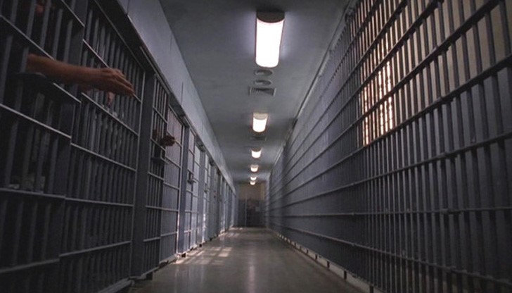 Използват чаршафи вместо дамски превръзки и кофи вместо тоалетна Използват чаршафи вместо дамски превръзки и кофи вместо тоалетна