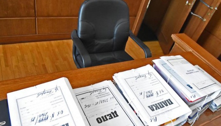 Адвокатката на избягалия ексшеф заявила, че няма връзка с него от ноември миналата година