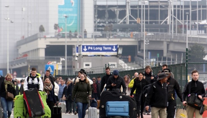 Брюкселското летище „Завентем“ обяви, че във вторник ще провери дали възстановителните работи след атентата са удовлетворителни