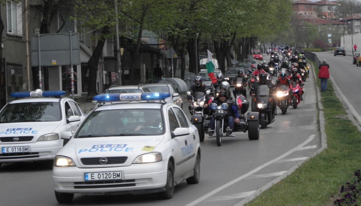 Мотористи се оплакаха: В България няма полигони за обучение на мотористи