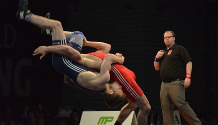 Във вечерния сеанс в кат. 85 кг той ще излезе на тепиха в спор за титлата срещу унгареца Ерик Цилваши Във вечерния сеанс в кат. 85 кг той ще излезе на тепиха в спор за титлата срещу унгареца Ерик Цилваши