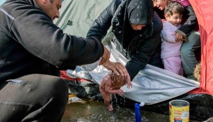 Ужасните условия, при които бежанците са принудени да живеят стават все по-зле с всеки изминал ден