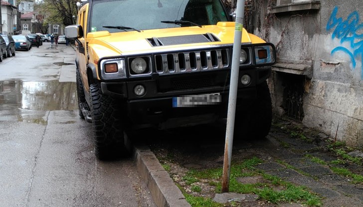 Темата с паркирането на тротоарите винаги ще е актуална в нашият град