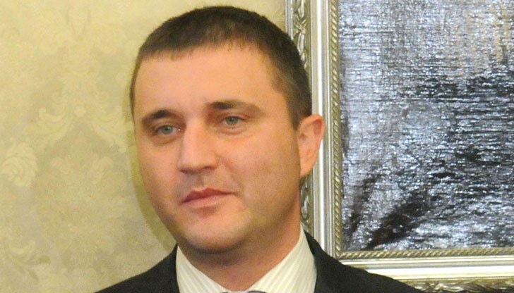 Да отпаднат звездите на ресторантите, кафенетата и баровете, ако те са самостоятелни обекти Да отпаднат звездите на ресторантите, кафенетата и баровете, ако те са самостоятелни обекти
