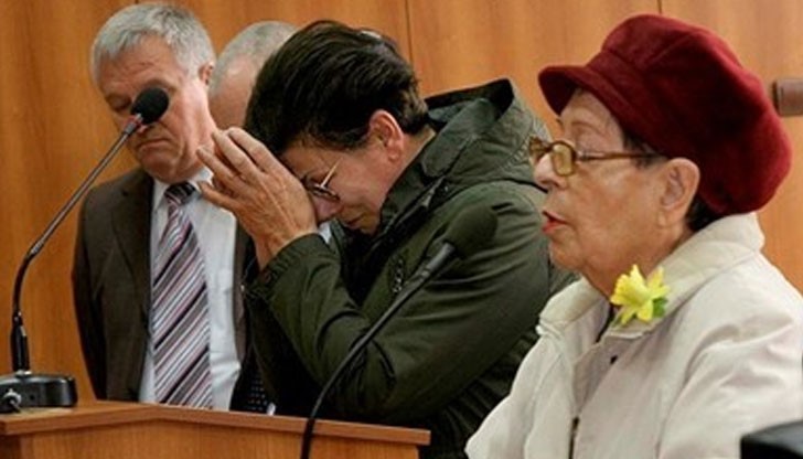 Иванка е обвинена в поръчителство на шест убийства от фамилията заради наследство от Америка Иванка е обвинена в поръчителство на шест убийства от фамилията заради наследство от Америка