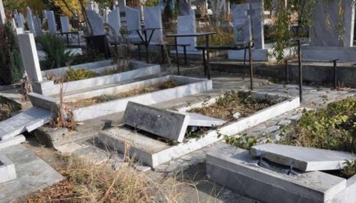 Близките на покойник в Лом получили след погребението му телефонно съобщение от него и изпаднали в ужас