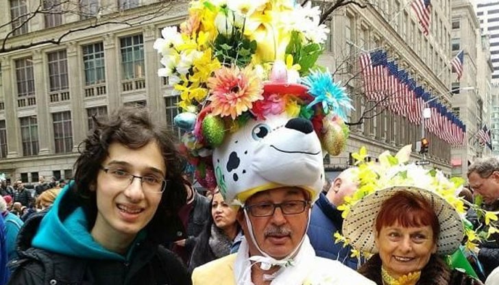 Традиционният Великденски Парад  на шапките превзе Пето авеню в Ню Йорк