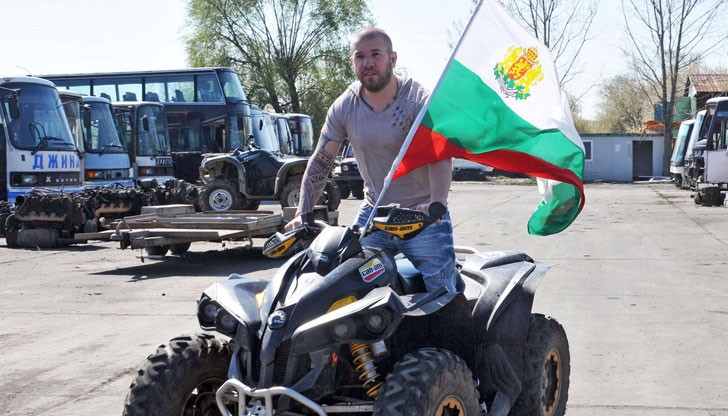 Русенецът Петър Николов, който от години живее и работи във Варна, ще защитава Динко