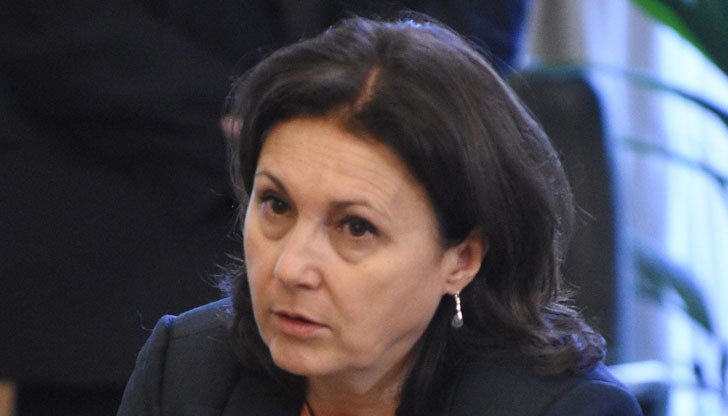 Бъчварова призова гражданите да не се подават на опити за манипулации и да сигнализират за съмнителни лица Бъчварова призова гражданите да не се подават на опити за манипулации и да сигнализират за съмнителни лица