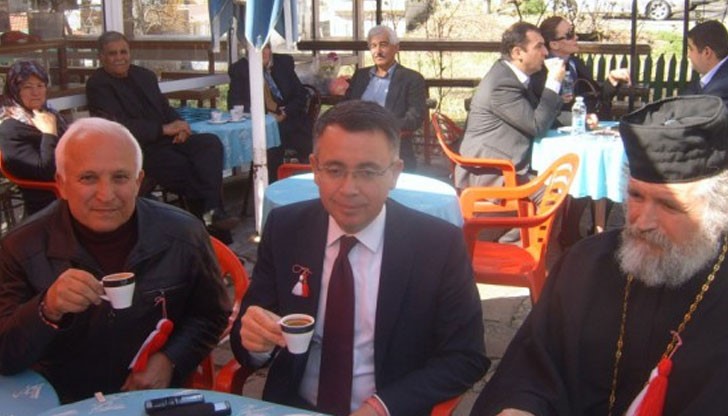 „Кафето на толерантността" „Кафето на толерантността"