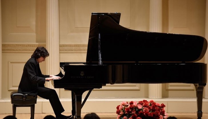 Николай Димитров ще изнесе концерт в Weill Recital Hall в „Карнеги Хол" Николай Димитров ще изнесе концерт в Weill Recital Hall в „Карнеги Хол"