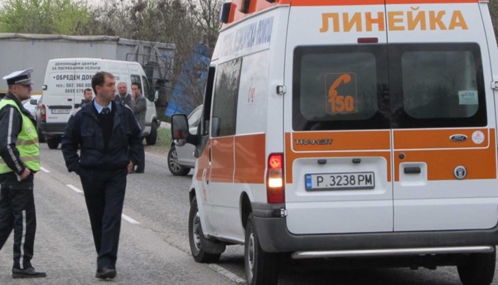 Пострадалите деца са стабилизирани, но състоянието на родителите остава критично и те остават в реанимация Пострадалите деца са стабилизирани, но състоянието на родителите остава критично и те остават в реанимация