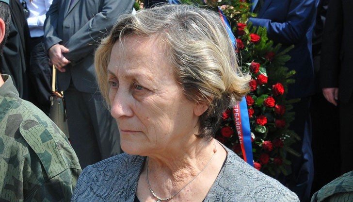 Общинските съветници гласуваха единодушно на сесия заслужилата треньорка да бъде удостоена със званието