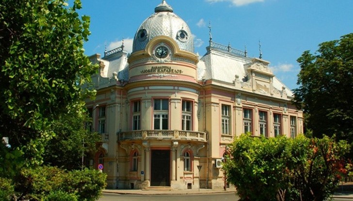 Изданието ще бъде представено от Огнян Стамболиев Изданието ще бъде представено от Огнян Стамболиев