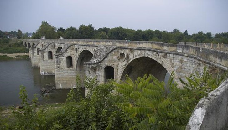 Вежди Рашидов обяви, че няма пари за моста на Колю Фичето Вежди Рашидов обяви, че няма пари за моста на Колю Фичето
