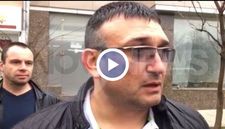 С похитителя  продължават да преговарят психолози