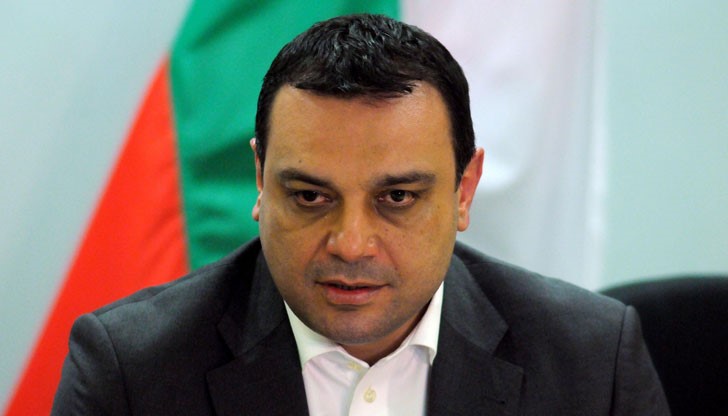 Български държавни железници е решено да проведе повторен таен търг за продажбата на 53 мотриси и локомотиви Български държавни железници е решено да проведе повторен таен търг за продажбата на 53 мотриси и локомотиви