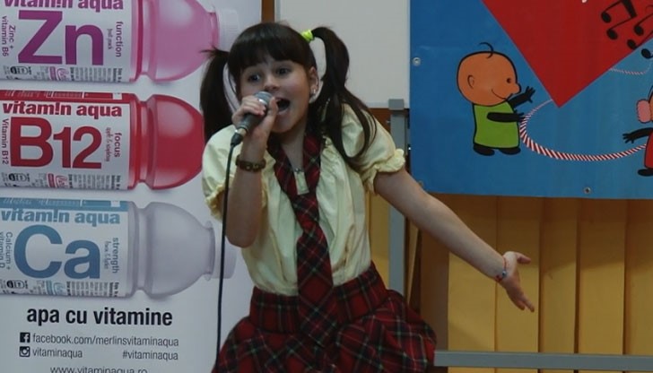 Тя се състезава с 30 деца във възрастова група 7-8 години