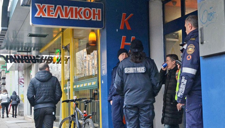 Специализираните части за обезвреждане на експлозиви са взривили сака