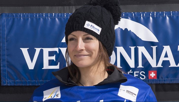 Александра Жекова спечели третата си победа в Световната купа по сноуборд крос