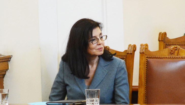 Аргументът на министерството е, че по хореография не може да се държи теоретичен държавен изпит