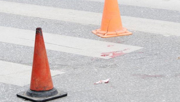 На 16 март около 9 часа сутринта Калоян Марков е пресичал с кучето си улица „Атанас Буров“, когато е бил блъснат от кола На 16 март около 9 часа сутринта Калоян Марков е пресичал с кучето си улица „Атанас Буров“, когато е бил блъснат от кола