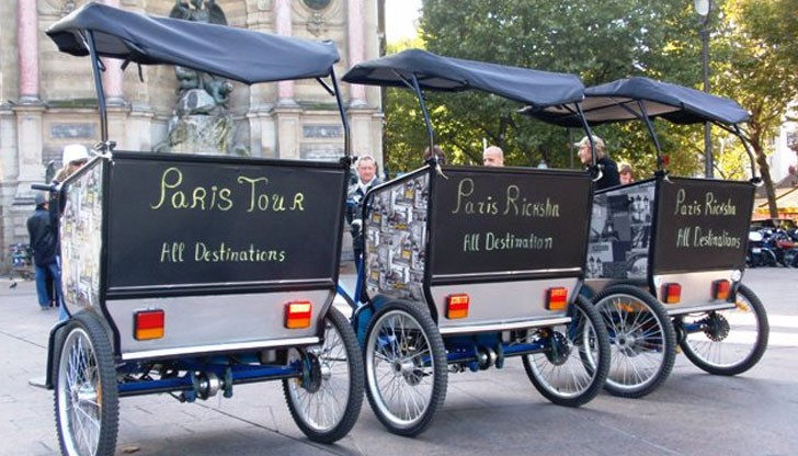 Димитър няма никакво намерение да се връща в България, а напротив, търси сънародници да му помагат в малката фирма за триколки