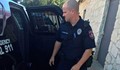 Полицаи спряха шофьор в нарушение, но не го глобиха