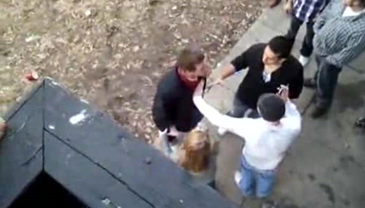 Ученик се е изгаврил и пребил момче на етническа основа/Снимката е илюстративна