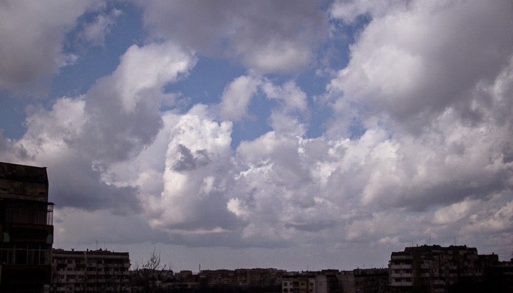 Според прогнозата за утре, ще има валежи и гръмотевични бури