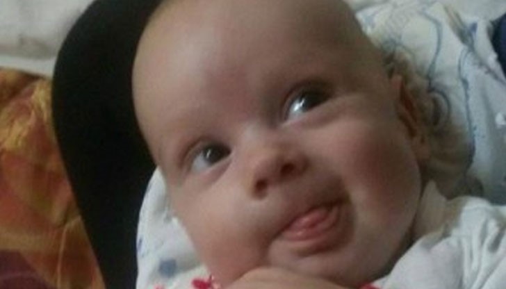 Заради "болна" бюрокрация малкия Дилян не може да замине на лечение Заради "болна" бюрокрация малкия Дилян не може да замине на лечение