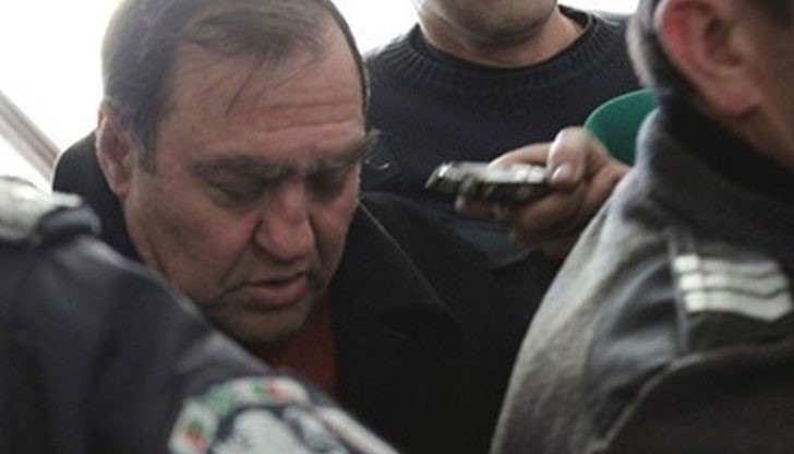 Кметът изнасилвач ще бъде пуснат под домашен арест заради влошеното му здраве Кметът изнасилвач ще бъде пуснат под домашен арест заради влошеното му здраве