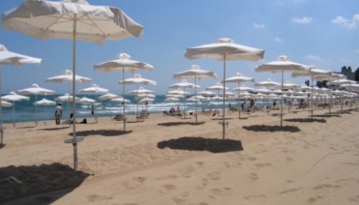 До сега цената на сянката и удобствата в курортния комплекс бе еднаква за българи и чужденци До сега цената на сянката и удобствата в курортния комплекс бе еднаква за българи и чужденци