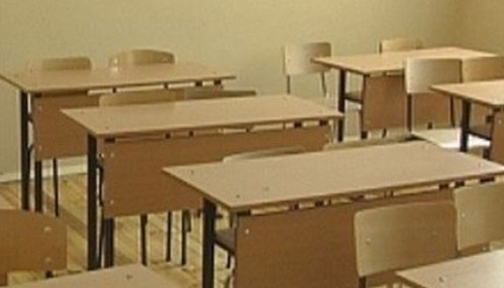 Засилващата се бедност е голямата причина все повече деца да напускат училище