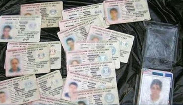 Срещу 2 бона взимаш нов личен документ, срещу 1200 лева можеш да станеш и професионален автобусен водач