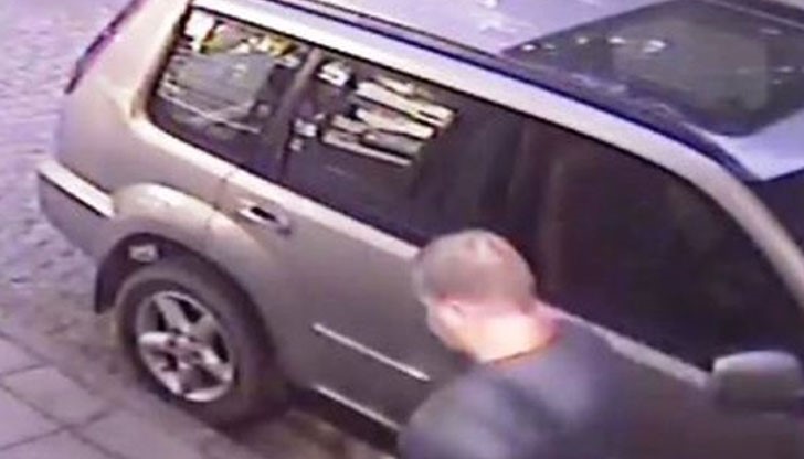 Двама непознати се издирват за побоя и обира на 70-годишен мъж