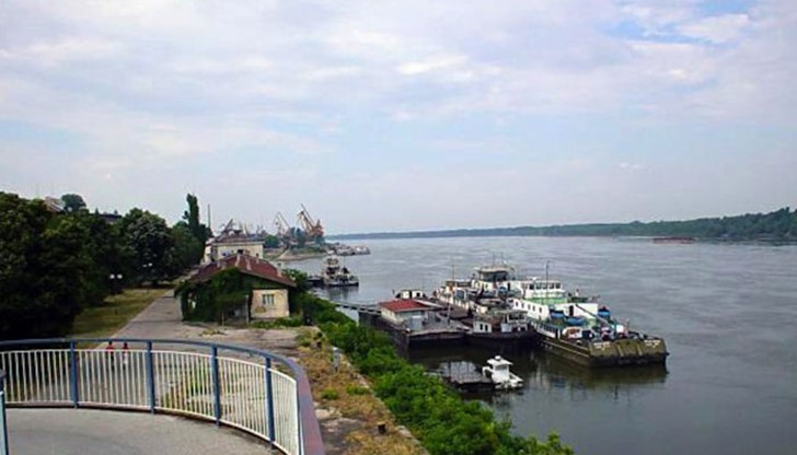 При направената проверка от страна „Морска администрация” било установено, че за периода от 10 декември 2015 до 6 януари 2016 г., дружеството е оставило кораба да престоява на котва При направената проверка от страна „Морска администрация” било установено, че за периода от 10 декември 2015 до 6 януари 2016 г., дружеството е оставило кораба да престоява на котва