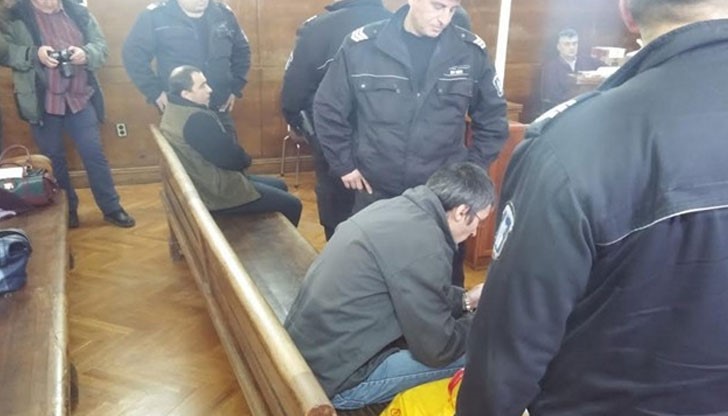 Таксиметровият шофьор от София Пламен Миланов и компютърджията от Червена вода Николай Ламбаджиев вече веднъж се сдобиха с присъди