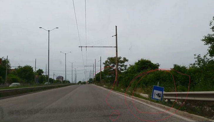 Пътен патрул от Русе, който находчиво поставя знак за видеозаснемане, който е по-скоро скрит