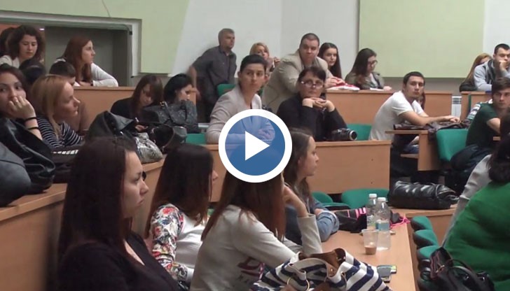 Учиха русенски студенти как да се държат на интервю за работа