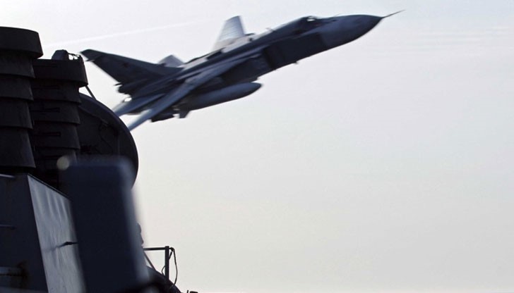 Руски бойни самолети прелетяха в опасна близост до американски боен кораб