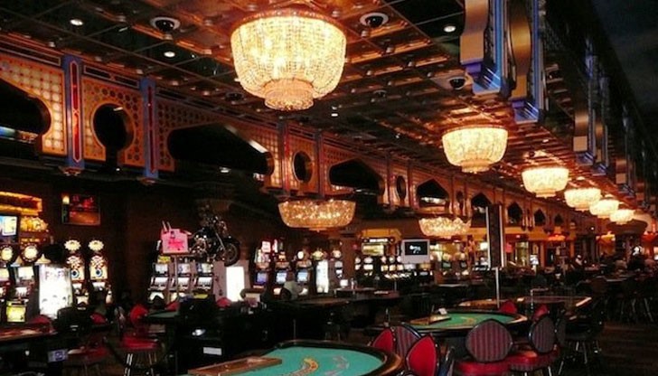 Вибрираща секс играчка, изхвърлена в кошчето, вдигна на крак полицията Вибрираща секс играчка, изхвърлена в кошчето, вдигна на крак полицията