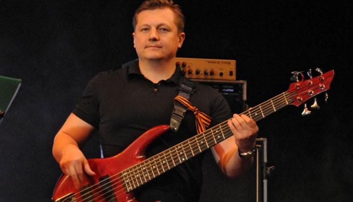 Бас китаристът на „Любе“ Павел Усанов, който беше в кома след побоя, почина в болницата