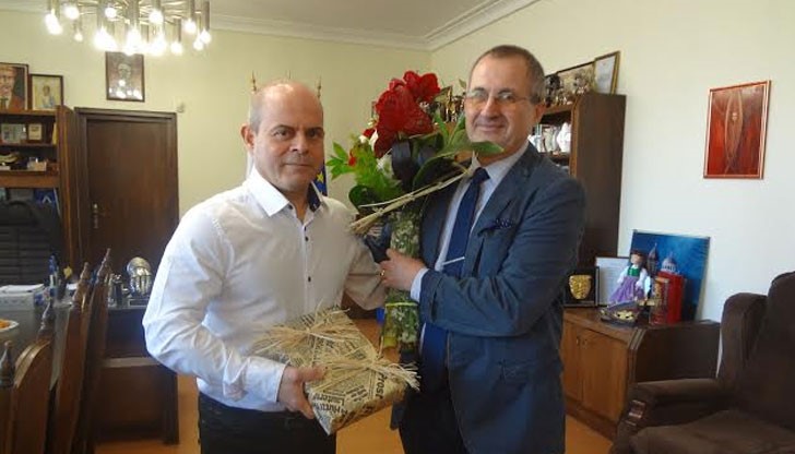 Днес, 04.04.2016 година, кметът на град Русе отбелязва своя личен празник