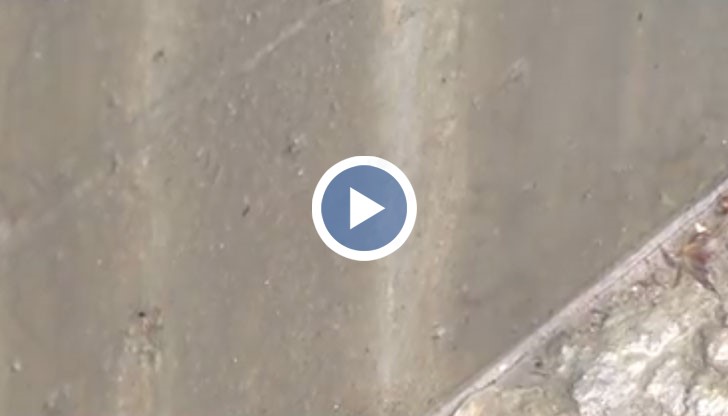 Нови строителни дефекти се появиха по стените кръгово кръстовище