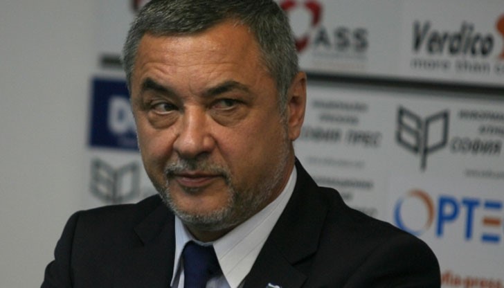 Петър Низамов и Динко имат дебели досиета, известни на полицията в Бургас и Ямбол Петър Низамов и Динко имат дебели досиета, известни на полицията в Бургас и Ямбол