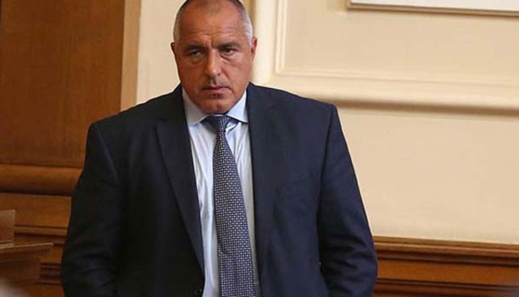 Борисов освен поздравления, отправи и „забележки“ към двама свои министри